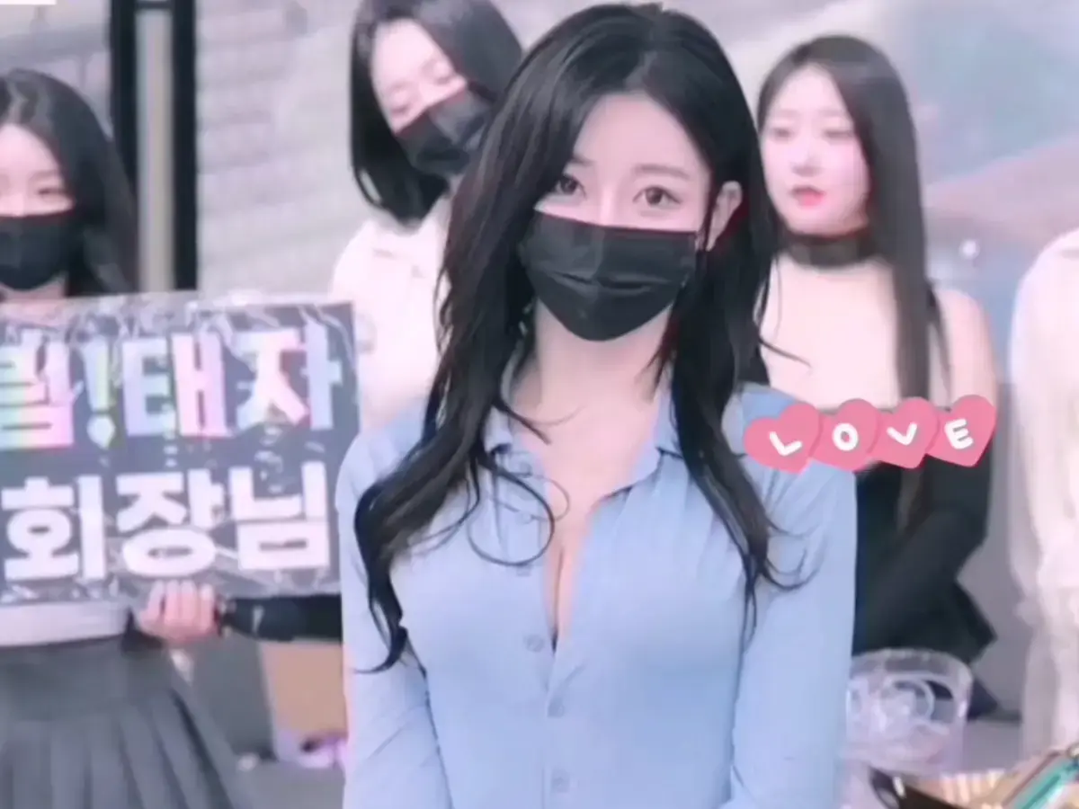 《BJ女团全员卸甲小黑屋》《韩国BJ舞团》相关资源图片