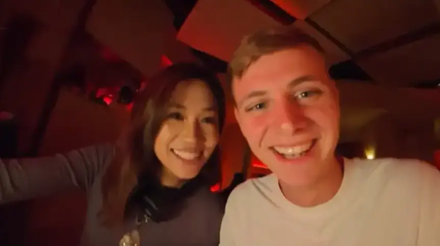 免费看《西安麻辣烫女孩陈雨婷》4K未删减原视频，博主搭讪片段全收录，HD高清播放超清晰！