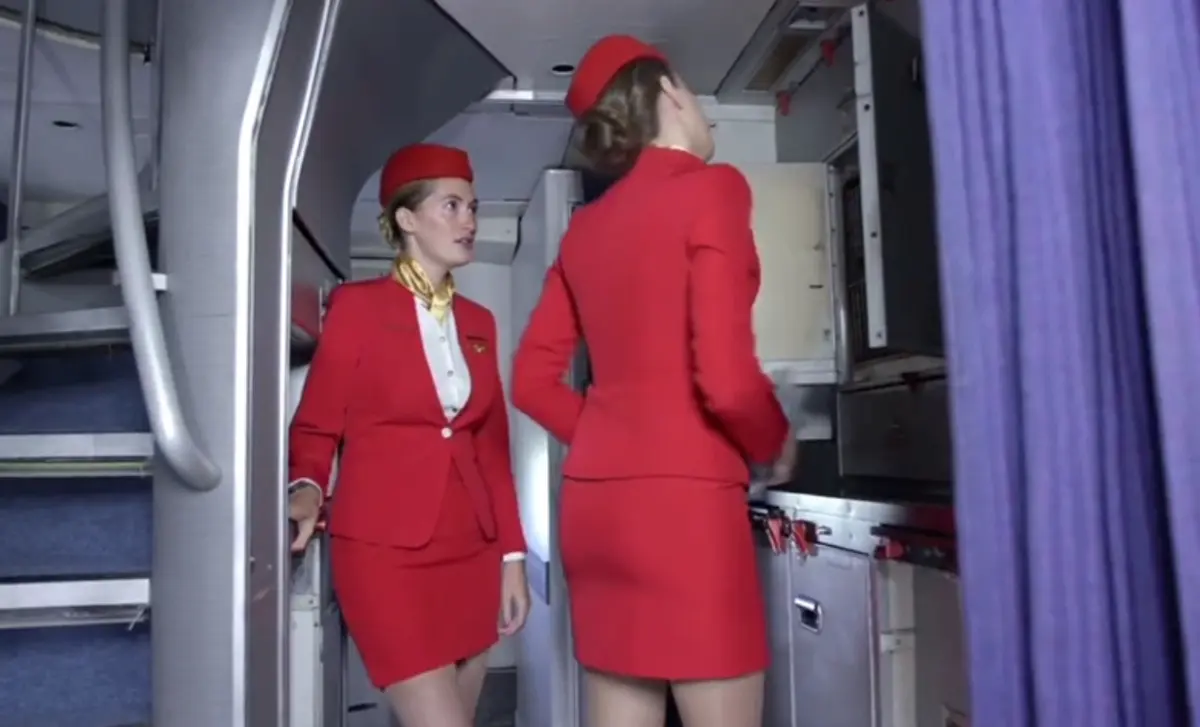 《法国空姐》2019全片免费在线观看-法国空姐多塞尔航空喜剧1080P高清画质-无删减完整版