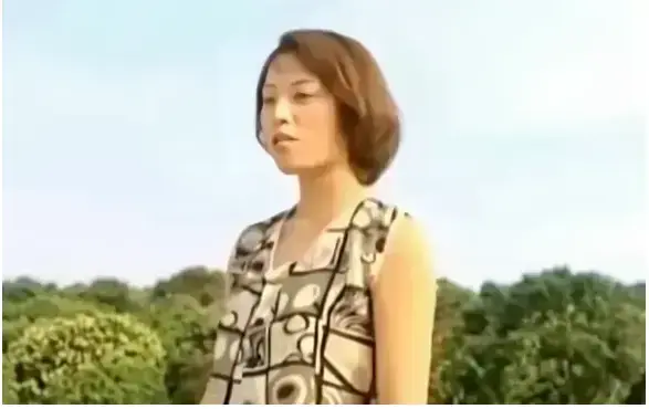 4K超高清《农民伯伯乡下妹2》无删减免费在线看 - 乡土伦理片全集资源 - 《农民伯伯乡下妹2》篱笆墙边的动人故事 - 星辰影院资源共享