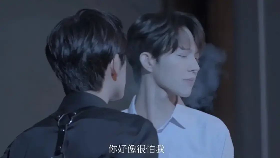 快来追国产短剧《顾禁南囚》！顾淮州和温骨科双男主，营造满满悬疑氛围，无广告在线观看！《顾禁南囚》开启精彩剧情！