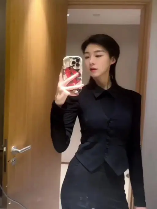 《台球女孩王思诺》全季无删减高清免费看-吃瓜事件全过程完整记录-真相深度解析