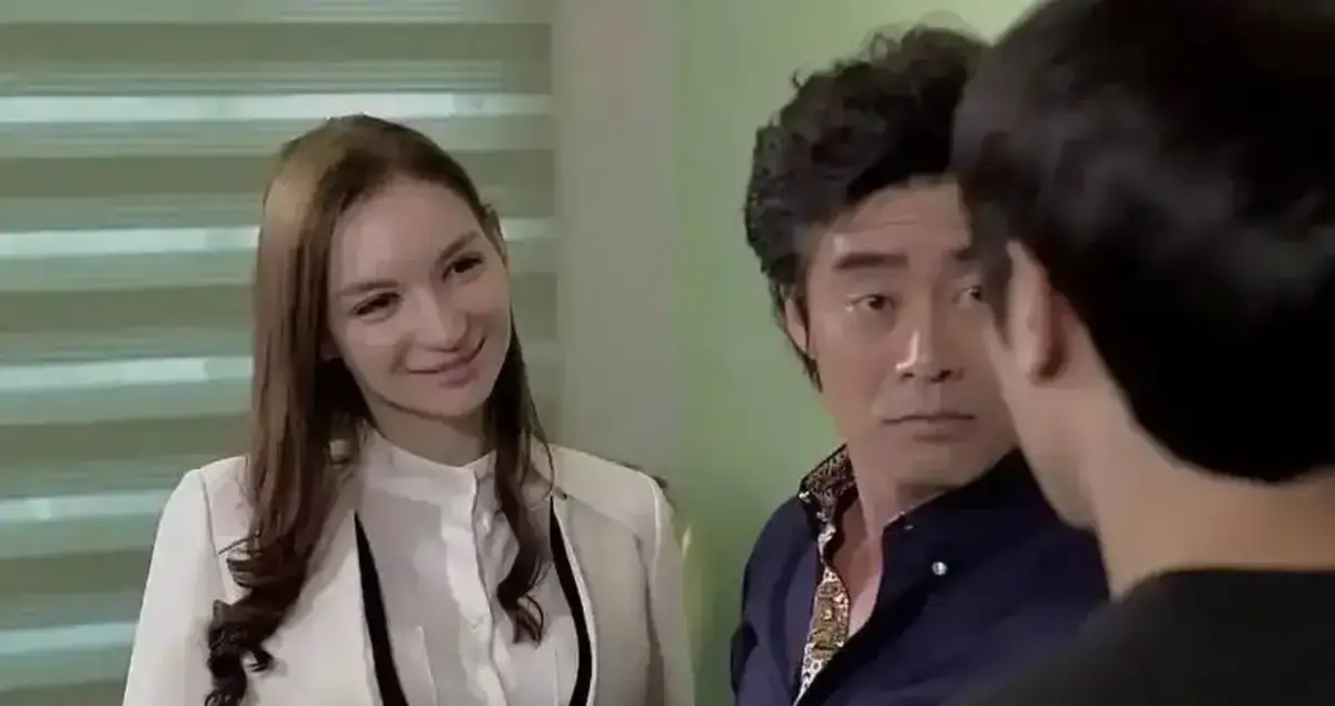 免费观看《俄罗斯妈妈》全季 - 高清未删减中文字幕版 - 1080P超清画质网盘下载在线播放 - 俄罗斯母亲温暖故事《俄罗斯妈妈》