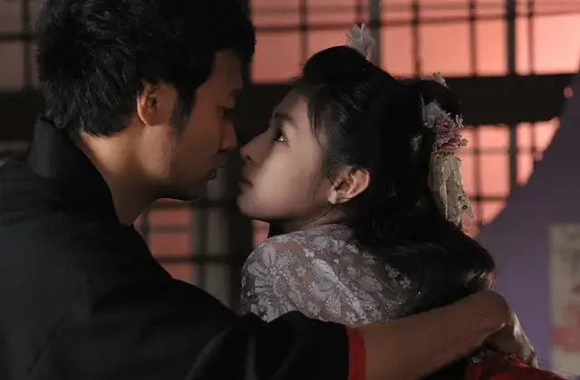 《樱姬》完整版1080P高清无广告在线观看_纯净极速播放-VS影院_江湖大盗闯入贵族公主“闺房”，樱姬命运如何？