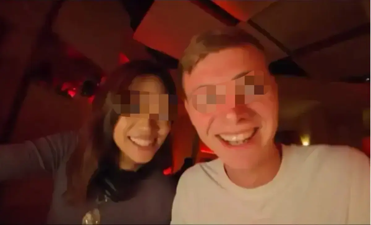 1080P高清播放《西安麻辣烫女孩》，海外UP主西安夜游记录全片首次公开，《西安麻辣烫女孩》展现古城烟火魅力！