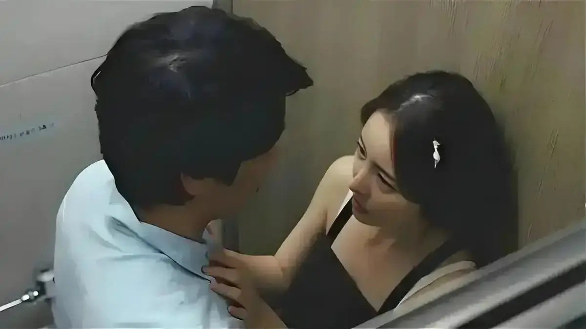 韩国伦理片《善良的小姨子》原盘未删减完整版在线播放-【夸克网盘】独家资源一键获取《善良的小姨子》蓝光4K无删减正片_无广告流畅观看