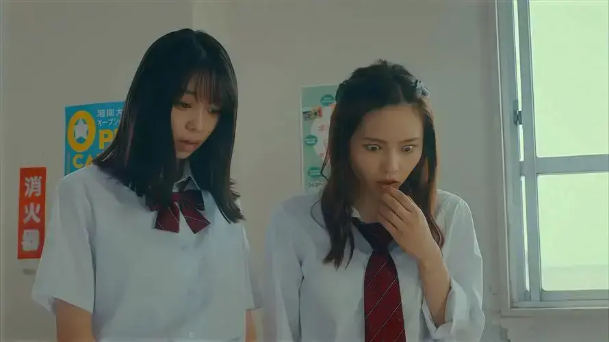 伦理片《漂亮的妹妹3》韩国电影HD高清无删减在线播放，满天星电影《漂亮的妹妹3》免费获取夸克迅雷百度网盘资源下载通道