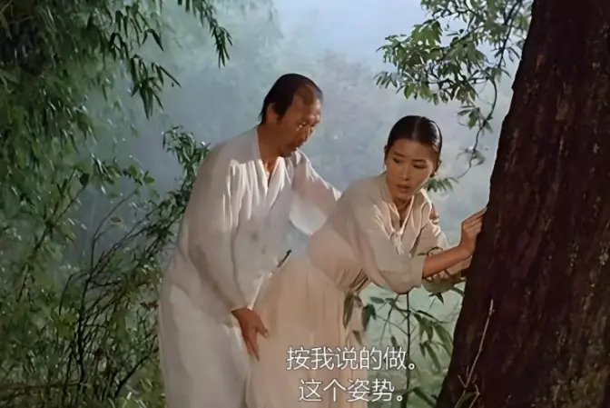 免费在线看未删减的韩国爱情电影《桑叶》·桑叶HD高清中字在线播放，1080P画质无广告超流畅