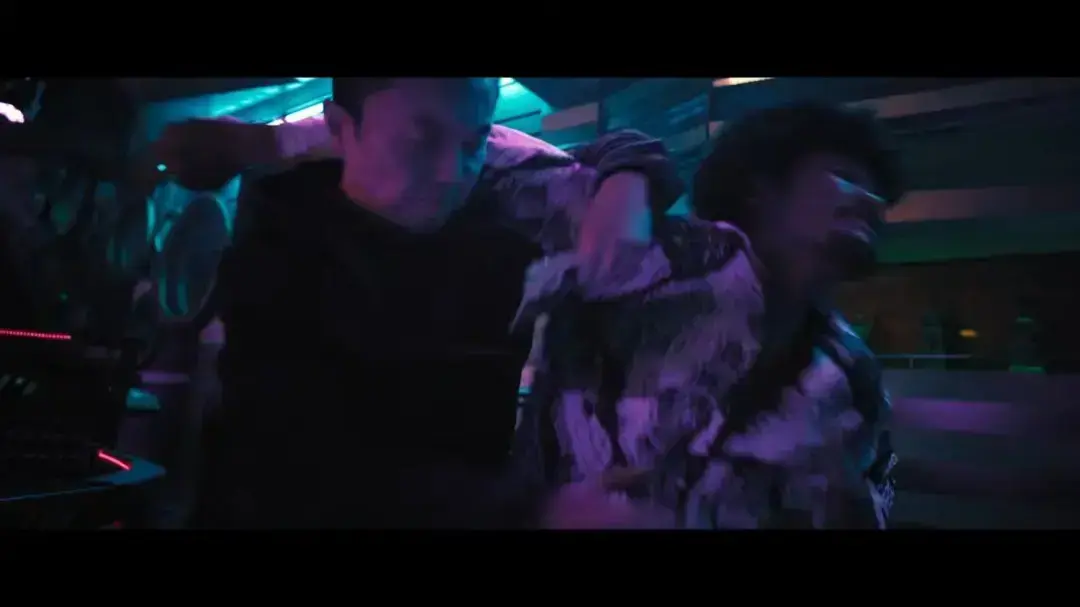 《火遮眼》-谢苗演绎孤胆英雄动作片 4K超高清无广告在线观看_《火遮眼》蓝光修复版全集免费获取_《火遮眼》磁力链接资源下载 - VS影视