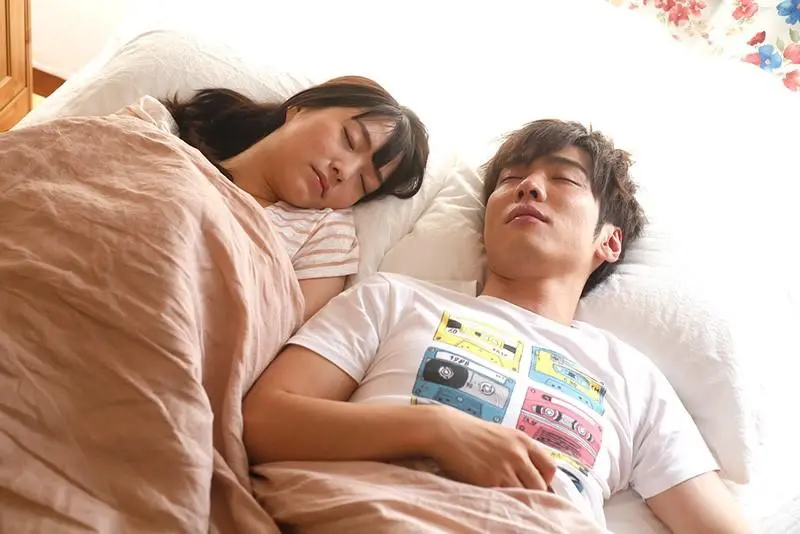 《SKILL》蓝井优太铃木一彻主演爱情日剧-《SKILL》全集1080P无删减高清免费观看-1920年代黑白默片美学
